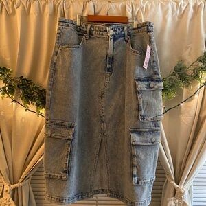 Light Wash Target Cargo Skirt